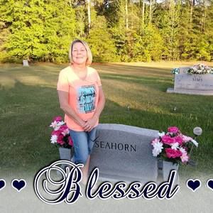 Meet your Posher, Debbie